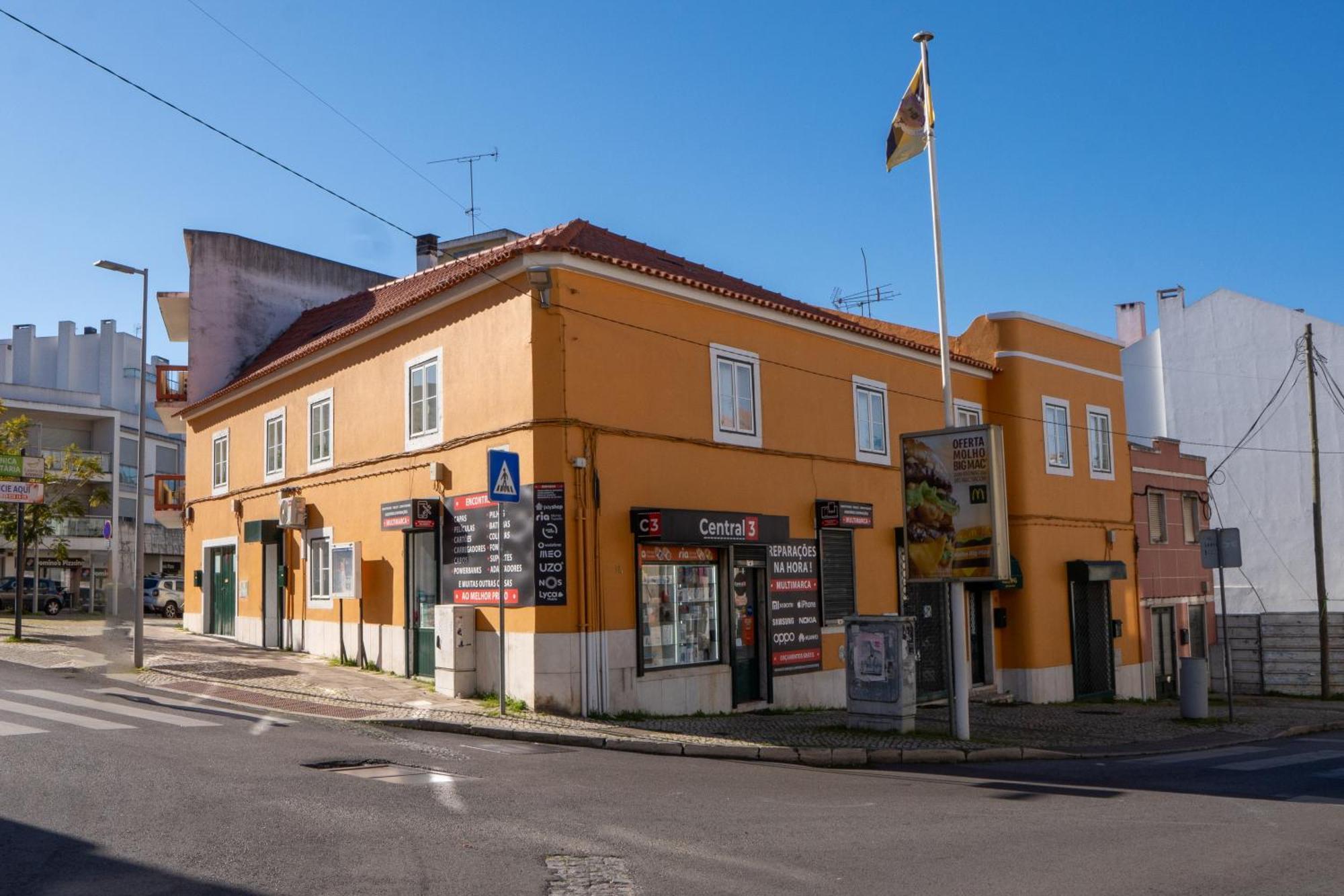 Matching Loures Guest House Bagian luar foto